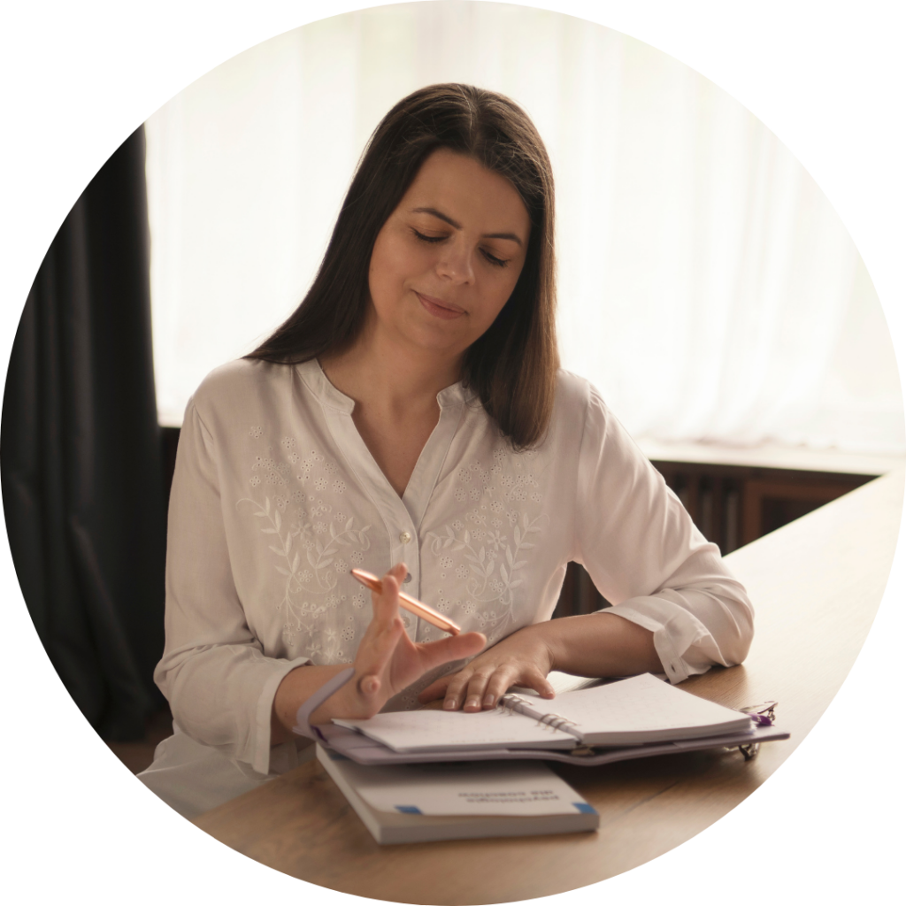 Marta Zielińska - coach kryzysowy i mentorka branży beauty przy pracy