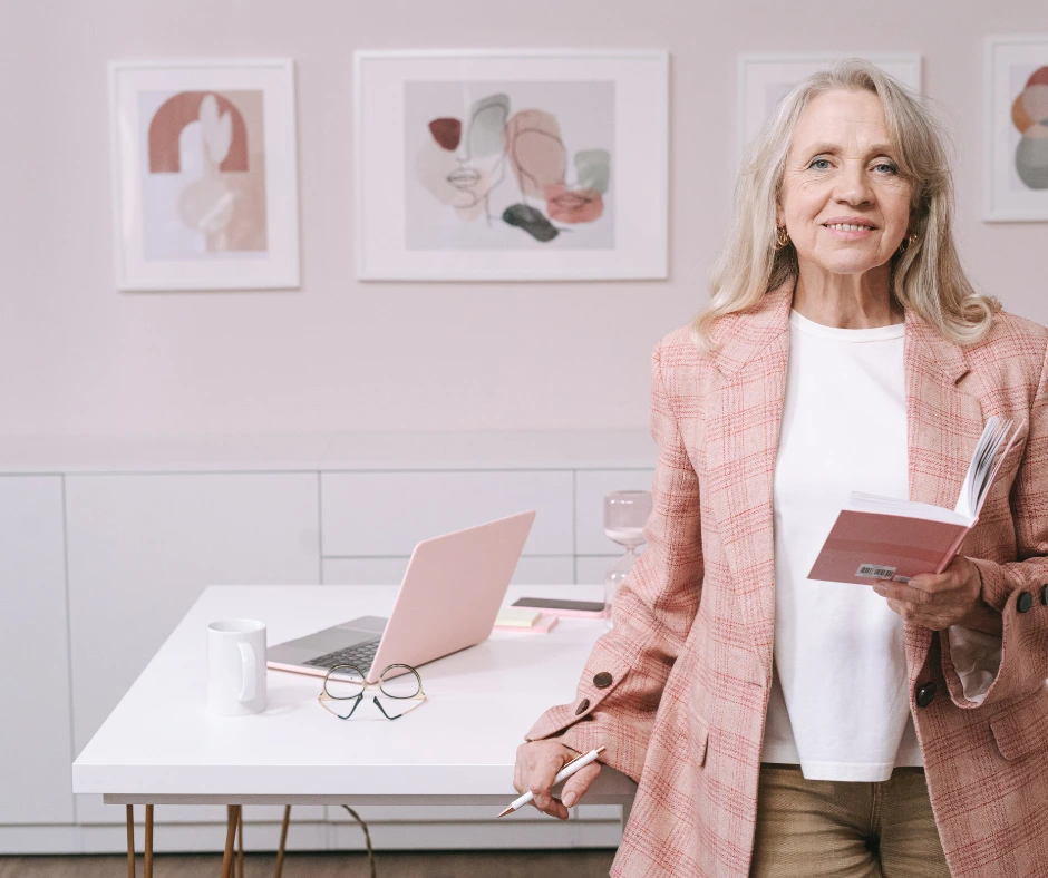 Kobieta w nowej pracy, zmiana pracy po 40